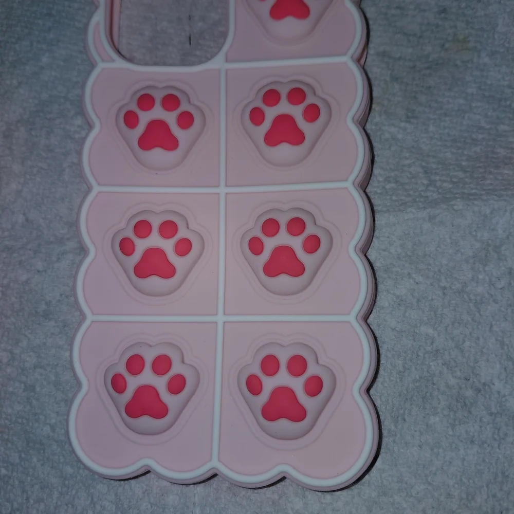 iPhone15 Pink Paw Print Phone Case